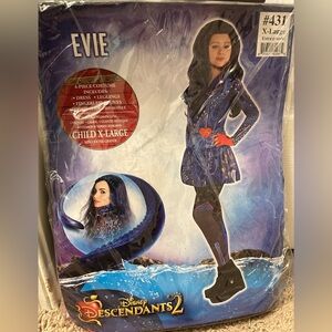 Evie (Disney Descendants 2)costume for child size XL